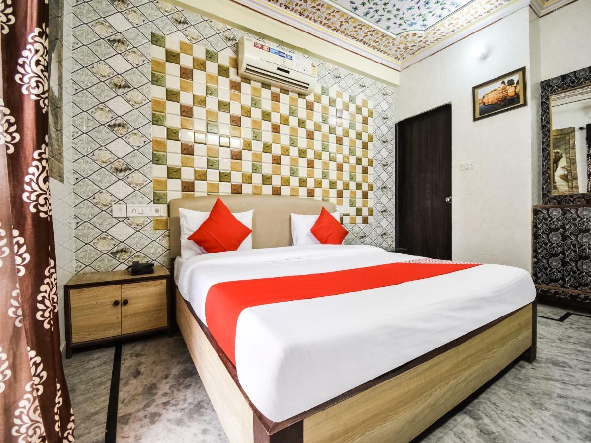 Oyo 48665 Kesar Palace Amer Exterior foto