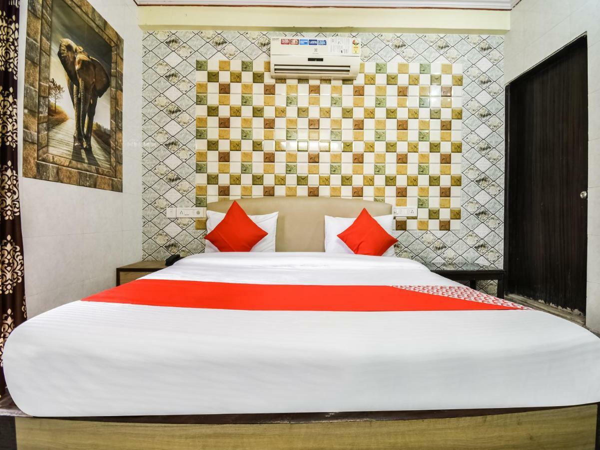 Oyo 48665 Kesar Palace Amer Exterior foto